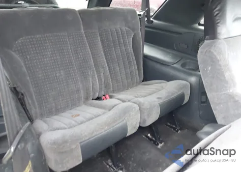 2001 Chevrolet Blazer Ls из США, поврежденный, VIN 1GNCT18W11K246877